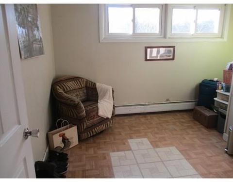 58 Fieldston St, Springfield, MA 01119 photo 16