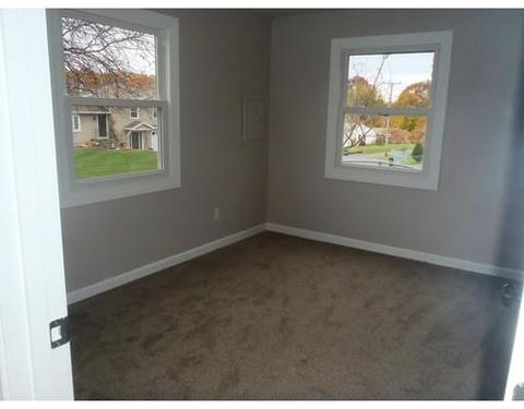 137 Acrebrook Dr, Chicopee, MA 01020 photo 8