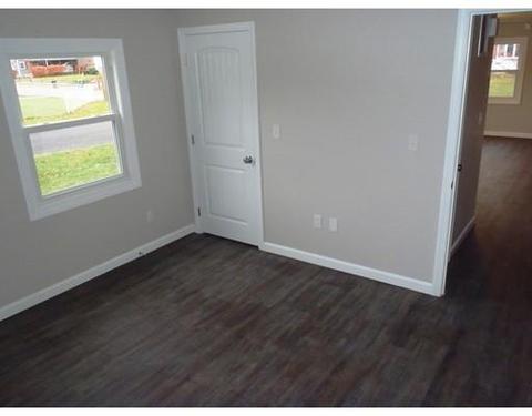 137 Acrebrook Dr, Chicopee, MA 01020 photo 9