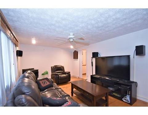 11 Thompson Rd, Beverly, MA 01915 photo 6