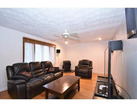 11 Thompson Rd, Beverly, MA 01915 photo 5