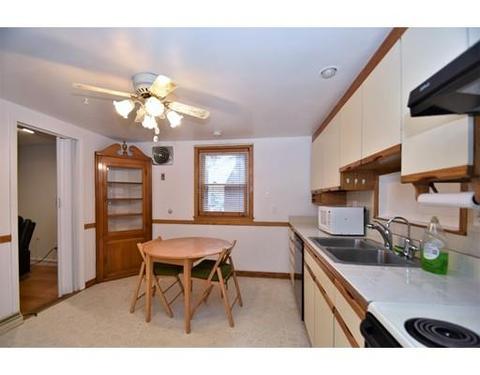 11 Thompson Rd, Beverly, MA 01915 photo 3