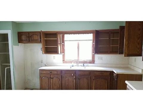 53 Beacon St, Gloucester, MA 01930 photo 4