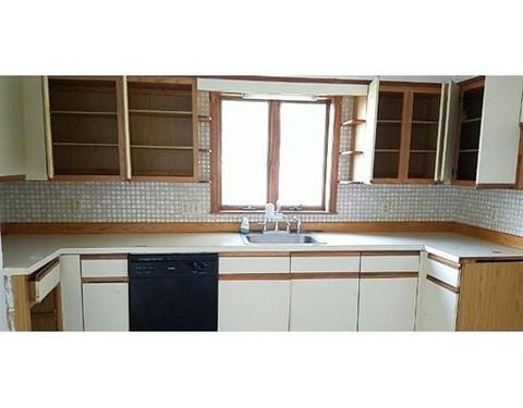 53 Beacon St, Gloucester, MA 01930 photo 3