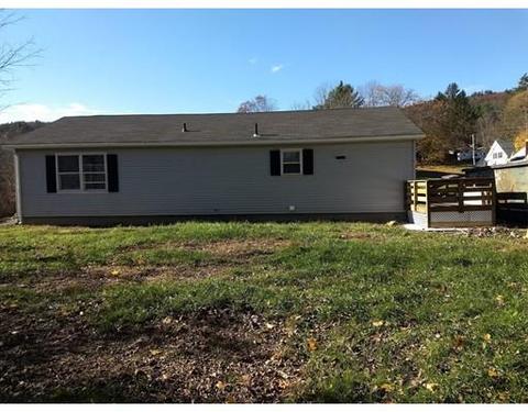 38 North St, Hardwick, MA 01031 photo 5