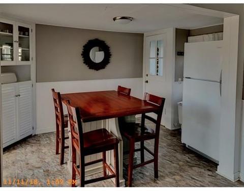 204 Emerson St, Springfield, MA 01118 photo 3