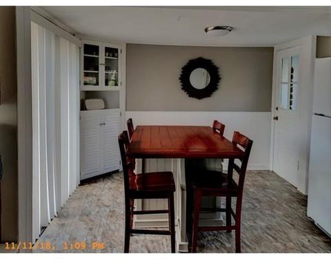 204 Emerson St, Springfield, MA 01118 photo 4