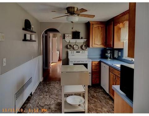 204 Emerson St, Springfield, MA 01118 photo 6