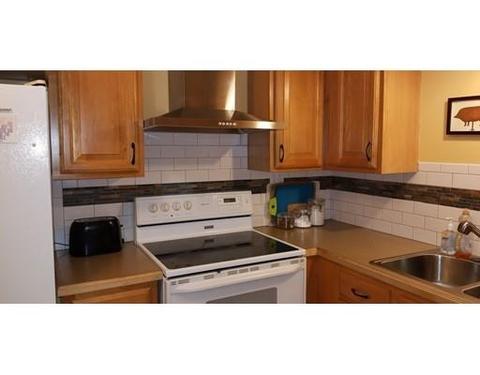 627 King St, Fall River, MA 02724 photo 4