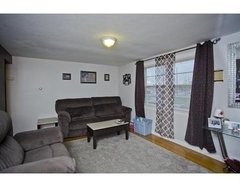 49 Loretta St, Springfield, MA 01118 photo 11