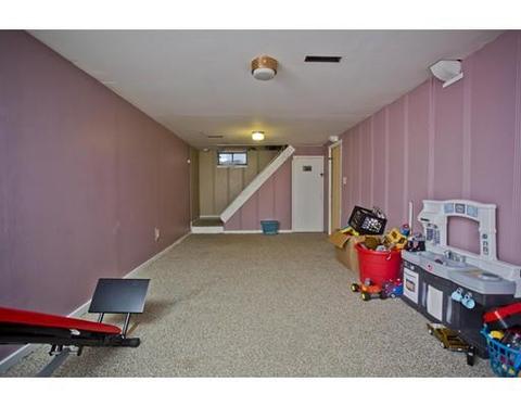 49 Loretta St, Springfield, MA 01118 photo 6
