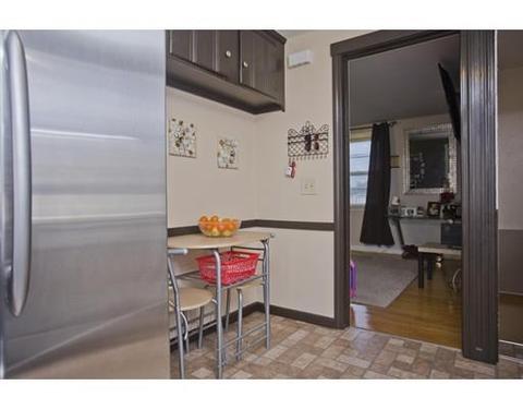 49 Loretta St, Springfield, MA 01118 photo 9