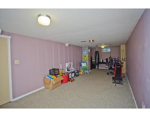 49 Loretta St, Springfield, MA 01118 photo 5