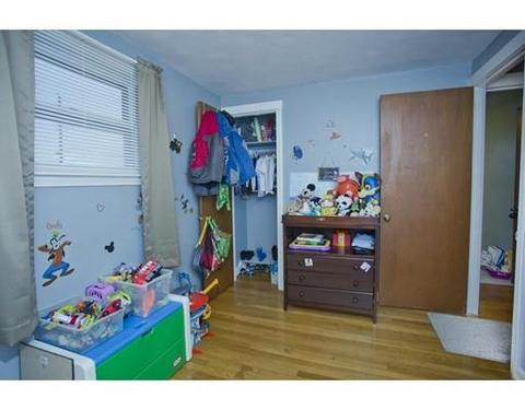 49 Loretta St, Springfield, MA 01118 photo 15