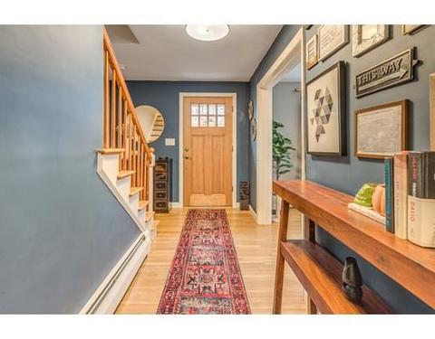 8 Taft St, Marblehead, MA 01945 photo 4