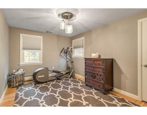 8 Taft St, Marblehead, MA 01945 photo 24
