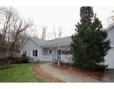 3 Cooper Rd, Sturbridge, MA 01518 photo 2