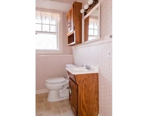 86 Warren St, Needham, MA 02492 photo 12
