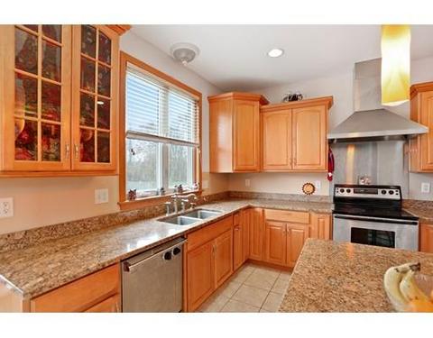 9 Bayberry Dr, Easthampton, MA 01027 photo 8