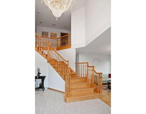 9 Bayberry Dr, Easthampton, MA 01027 photo 4