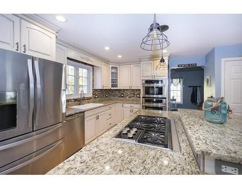 29 Pine St, Hingham, MA 02043 photo 5
