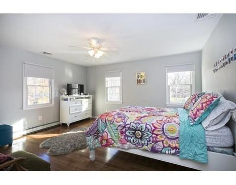29 Pine St, Hingham, MA 02043 photo 23