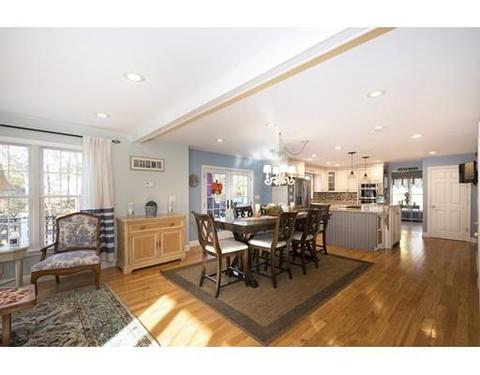 29 Pine St, Hingham, MA 02043 photo 10