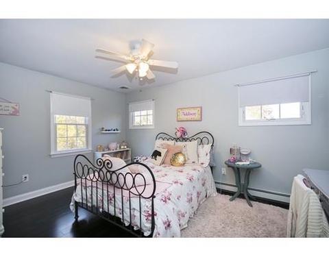 29 Pine St, Hingham, MA 02043 photo 22
