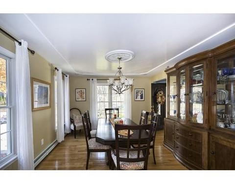 29 Pine St, Hingham, MA 02043 photo 8