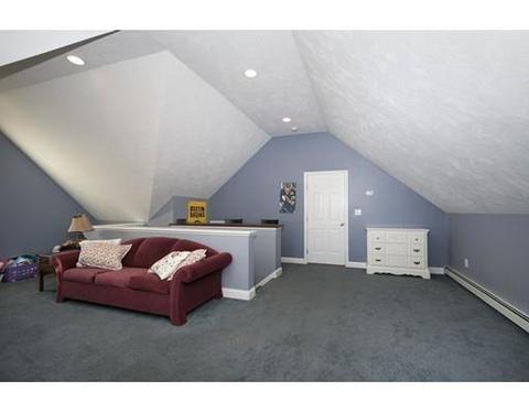 29 Pine St, Hingham, MA 02043 photo 24