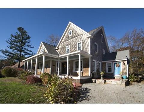 29 Pine St, Hingham, MA 02043 photo 1