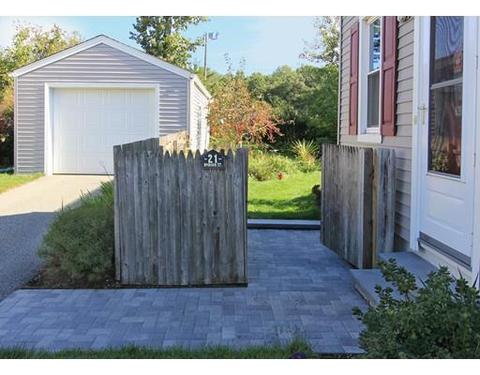 21 Amanda St, Springfield, MA 01118 photo 14
