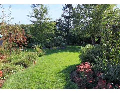 21 Amanda St, Springfield, MA 01118 photo 16