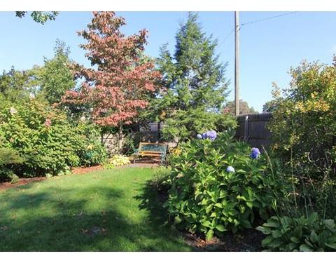 21 Amanda St, Springfield, MA 01118 photo 15