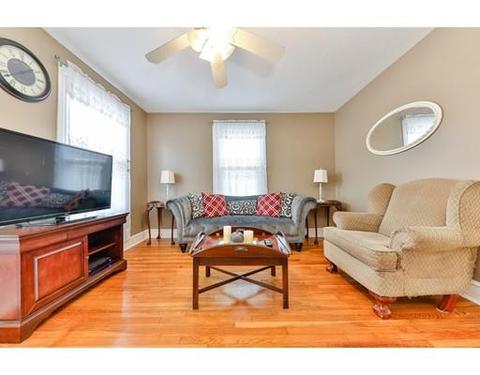 39 E Bacon St, Plainville, MA 02762 photo 5