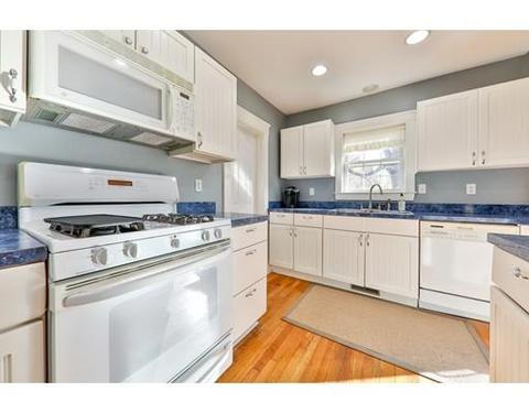 39 E Bacon St, Plainville, MA 02762 photo 10