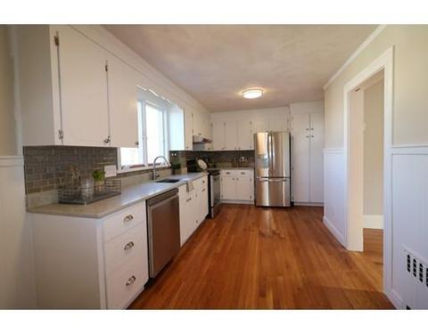 44 Maplewood Ave, Everett, MA 02149 photo 5