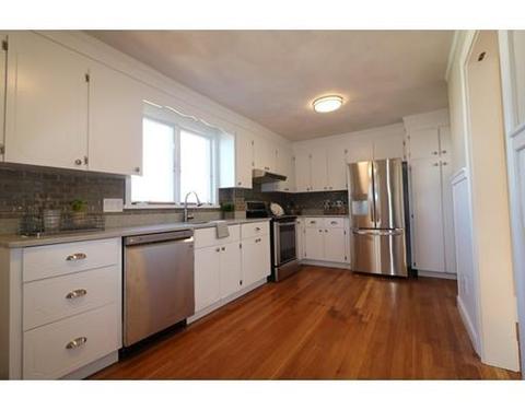 44 Maplewood Ave, Everett, MA 02149 photo 3