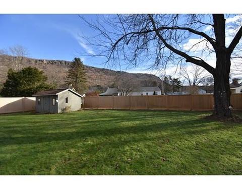 4 Keddy St, Easthampton, MA 01027 photo 5