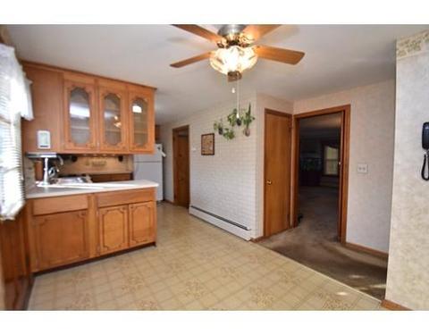 4 Keddy St, Easthampton, MA 01027 photo 9