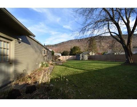 4 Keddy St, Easthampton, MA 01027 photo 6