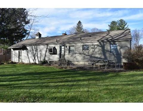 4 Keddy St, Easthampton, MA 01027 photo 3