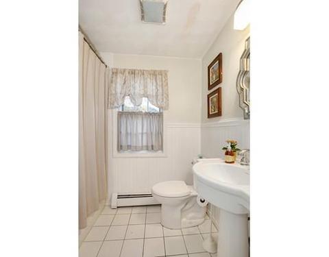 4 Yale St, Danvers, MA 01923 photo 11