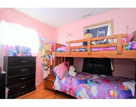 216 Eastern Ave, Springfield, MA 01109 photo 17