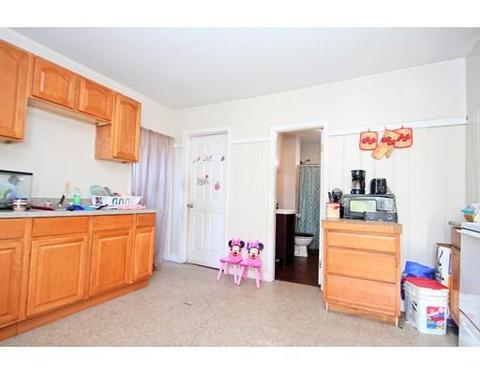 216 Eastern Ave, Springfield, MA 01109 photo 13
