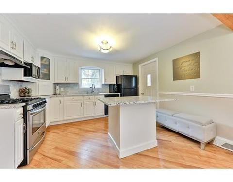 573 Common St, Walpole, MA 02081 photo 6