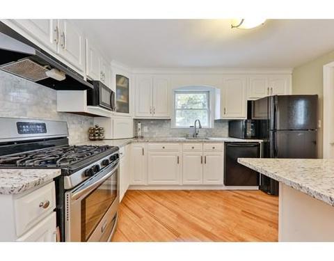 573 Common St, Walpole, MA 02081 photo 5