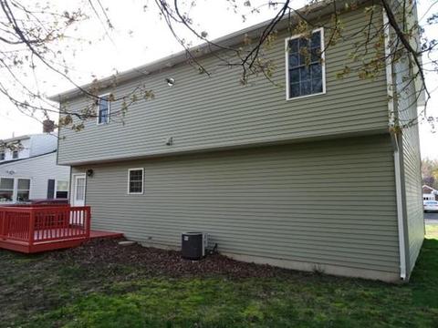 87 Huron St, Springfield, MA 01104 photo 3