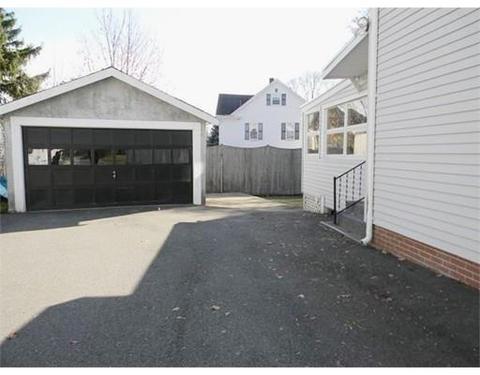 31 School St, Danvers, MA 01923 photo 11