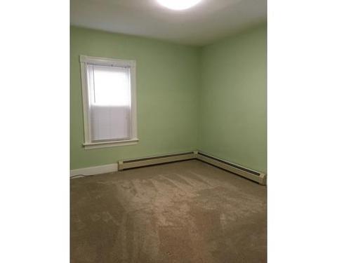 9 Tower St, Webster, MA 01570 photo 4